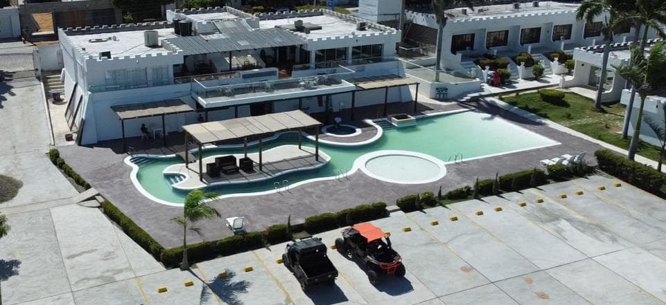 Vista exterior del hotel